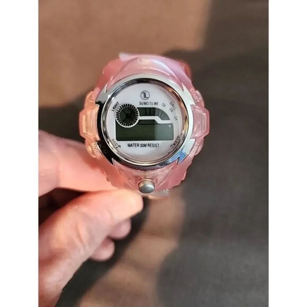 Womans Watch Water Resist 30M‎ TL